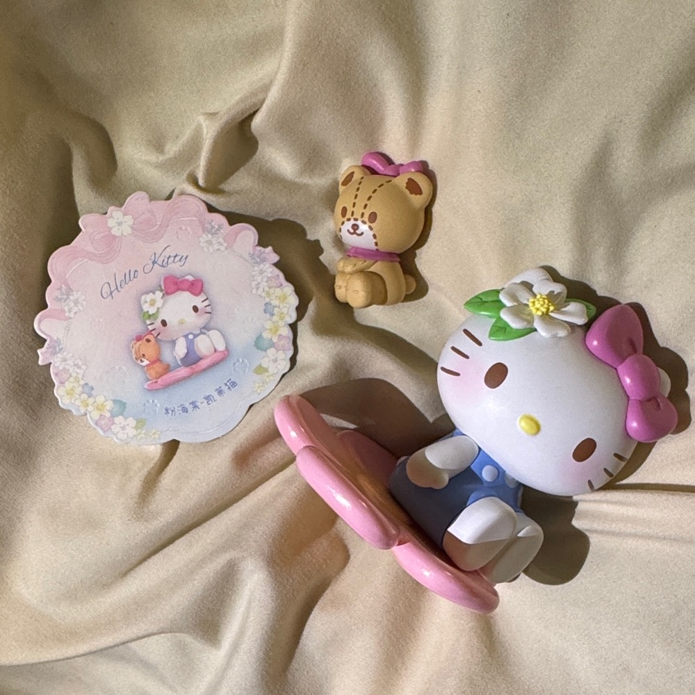 Hello Kitty Floral Bow Rocking Figure - White, Pink, Green, NWOT